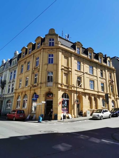 Großzügige 5,5-Zimmer-Wohnung im 1. OG in Wuppertal – ab sofort verfügbar